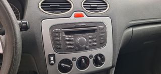 Ford Focus '07-thumb-10
