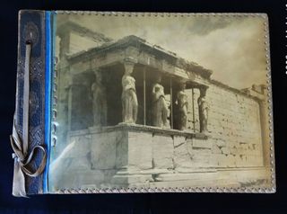 Άλμπουμ φωτογραφιών δεκαετίας'50 Ερέχθειο Καρυάτιδες. Διαστάσεις 33x24 εκατοστά. Αριθμός φύλλων 15.