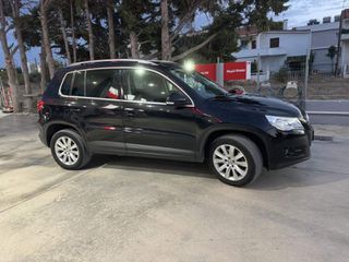 Volkswagen Tiguan 2009-thumb-4