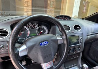 Ford Focus 2006 ST 225PS TURBO-thumb-4
