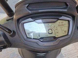 Piaggio Beverly 300 2022 300s-thumb-7