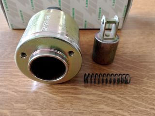 MΠΟΥΤΟΝ ΜΙΖΑΣ ****  LADA SAMARA ****
