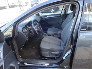 Volkswagen Golf 2017 1.6 TDI BLUEMOTION ALL STAR-thumb-17