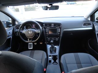 Volkswagen Golf 2017 1.6 TDI BLUEMOTION ALL STAR-thumb-23