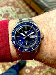SEIKO 5 sports