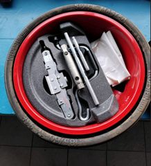 Porsche_Cayenne-Macan ( Ρεζερβα )-thumb-1