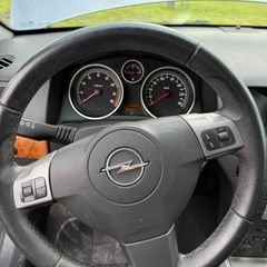 Opel Astra 2006-thumb-7
