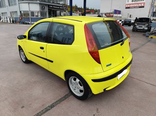Fiat Punto 2002 1.2 8V DYNAMIC 2.499€-thumb-6