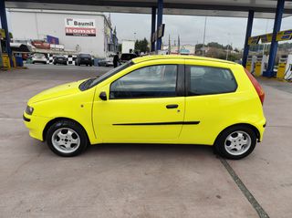 Fiat Punto 2002 1.2 8V DYNAMIC 2.499€-thumb-7