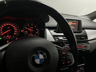 Bmw 216 2017 (216d)-thumb-12