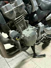 Honda CB 900 F Hornet 2004-thumb-2