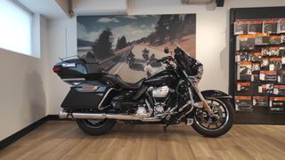 Harley Davidson Street Glide Ultra 2020-thumb-1