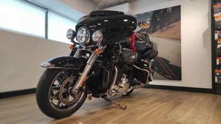 Harley Davidson Street Glide Ultra 2020-thumb-6
