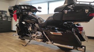 Harley Davidson Street Glide Ultra 2020-thumb-32