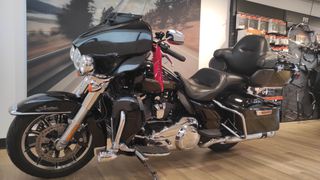Harley Davidson Street Glide Ultra 2020-thumb-17