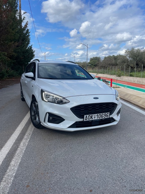 Ford Focus 2020 ST LINE HYBRID