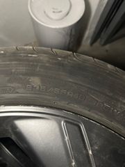 Jaguar E-Pace-thumb-1