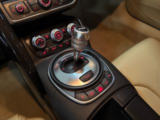 Audi R8 2008 V8 4.2 FSI QUATTRO CARBON PACKET-thumb-29