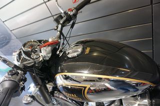 Royal Enfield Classic 650 2025 BLACK-thumb-21