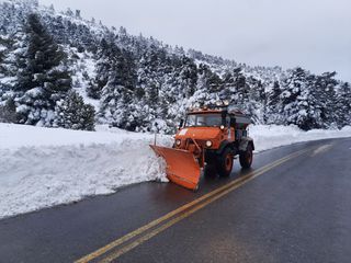 Αποχιονιστικό Unimog 1984 406