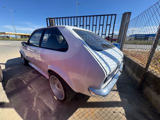 Opel Kadett 1983 B CITY-thumb-2
