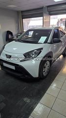 Toyota Aygo X Navigation Multimedia Tablet by Sound Evolution