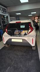 Toyota Aygo X Navigation Multimedia Tablet by Sound Evolution-thumb-9