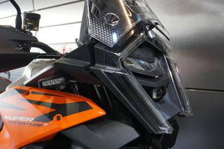 KTM 1390 Super Adventure 2026 EVO διαθέσιμο και για test drive !-thumb-2
