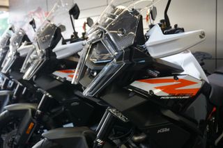 KTM 1390 Super Adventure 2026 EVO διαθέσιμο και για test drive !-thumb-17