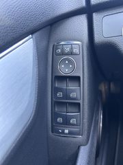 Mercedes-Benz C 250 2009-thumb-8