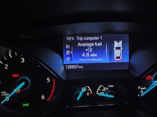 Ford Focus 2015 Station Titanium 120hp-thumb-41