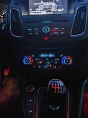 Ford Focus 2015 Station Titanium 120hp-thumb-46