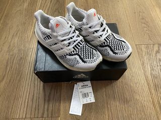 ADIDAS ULTRA BOOST / ULTRABOOST 5.0 DNA J - Νο36 2/3