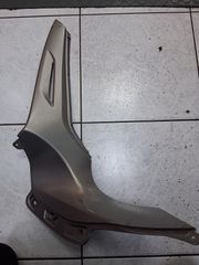 Piaggio beverly 350 καπάκι κονσόλας αριστερό