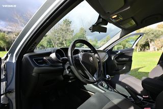 Alfa Romeo Giulietta 2015-thumb-10
