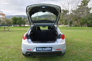 Alfa Romeo Giulietta 2015-thumb-21