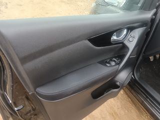 Nissan Qashqai 2016 1.6 DCI N-CONNECTA PANORAMA 360 CAMERA-thumb-10