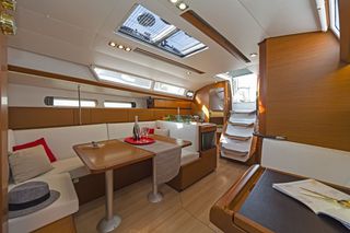 Jeanneau 2018 Sun Odyssey 419-thumb-7