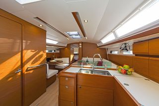 Jeanneau 2018 Sun Odyssey 419-thumb-8