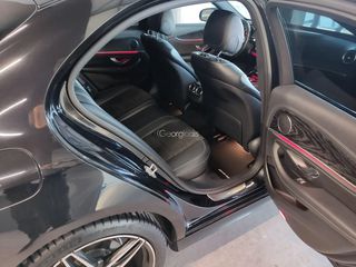 Mercedes-Benz E 220 2016 SALOON-thumb-8