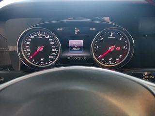 Mercedes-Benz E 220 2016 SALOON-thumb-24