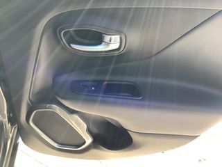 Jeep Renegade 2018-thumb-14