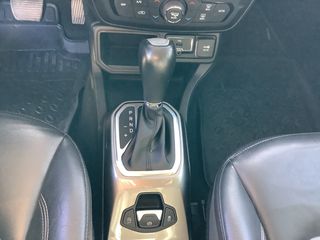 Jeep Renegade 2018-thumb-21
