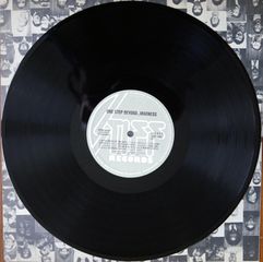 MADNESS - ONE STEP BEYOND…-thumb-5