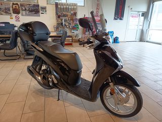 Honda SH 150i 2018 2018*ABS*TOP BOX*CBS*KEYLESS*ΕΛΑΣΤΙΚΑ MICHELIN-thumb-3