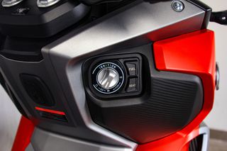 Voge SR2 200 2026 SR2*200CC*Ε5+-thumb-3