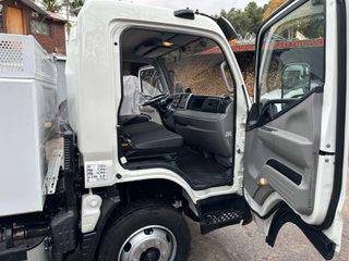 Ανατροπή Mitsubishi 2024 FUSO 7C18-thumb-1