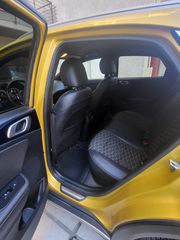 Kia XCeed 2019-thumb-3