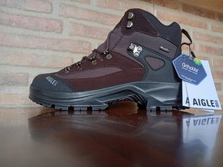 AIGLE