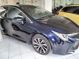 Toyota Corolla 2023 1.8 HYBRIT-thumb-2